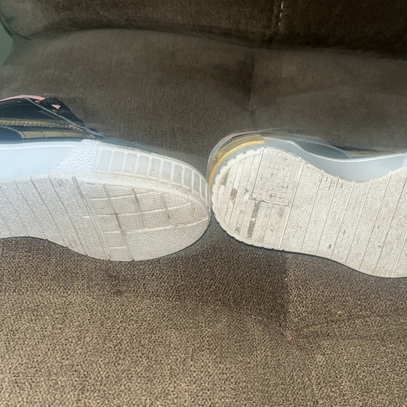 Cute - Picture 5 of 5